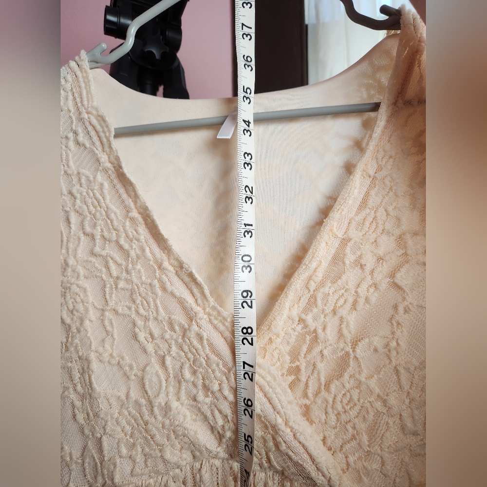 SOLD Pink Blush Creme / Off-White Dress - Picture 7 of 10